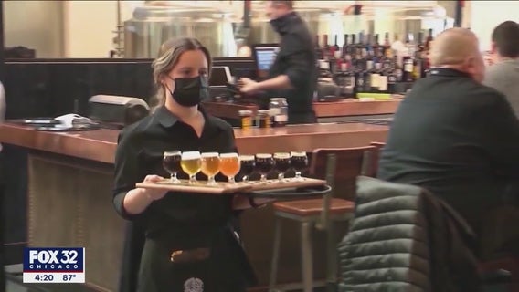 Chicago City Council set to pass measure ending sub-minimum wage for tipped workers