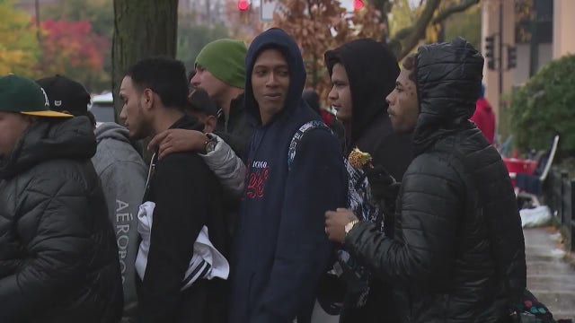 Chicago's City Hall acts to relocate migrants amid looming cold weather