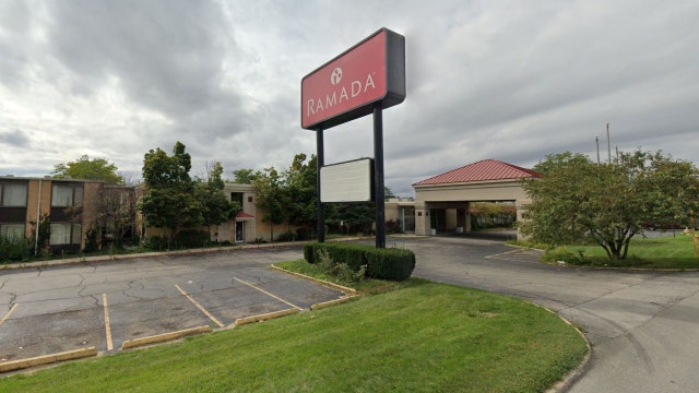 2 men discovered dead in Waukegan hotel room identified