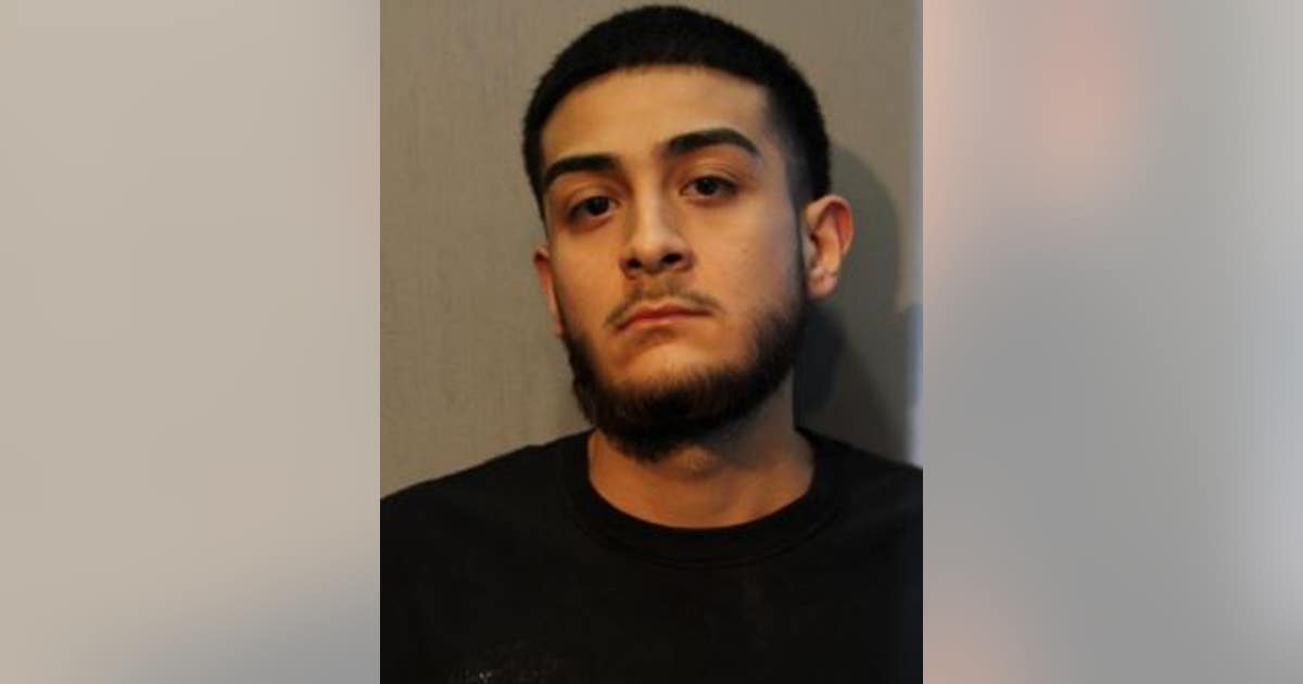 Chicago man charged in Brighton Park triple murder: police | FOX 32 Chicago