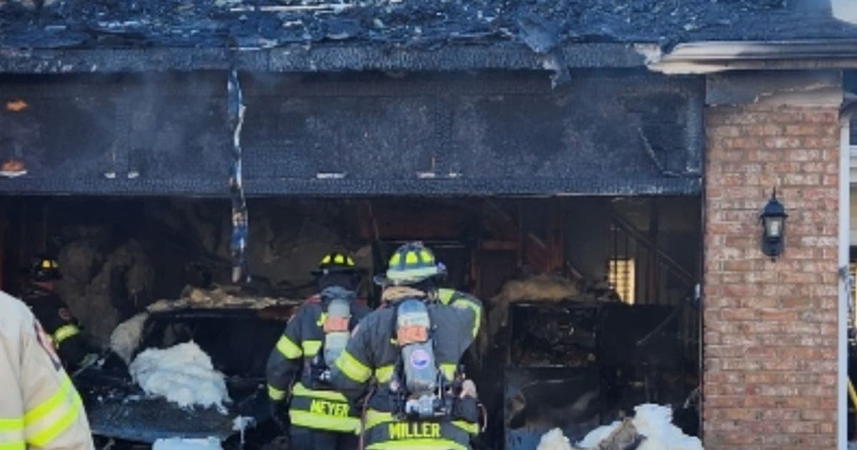 Joliet firefighters battle blaze at multi-family home | FOX 32 Chicago