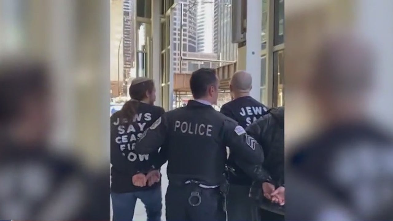 在芝加哥以色列领事馆的集会中，数名抗议者被逮捕