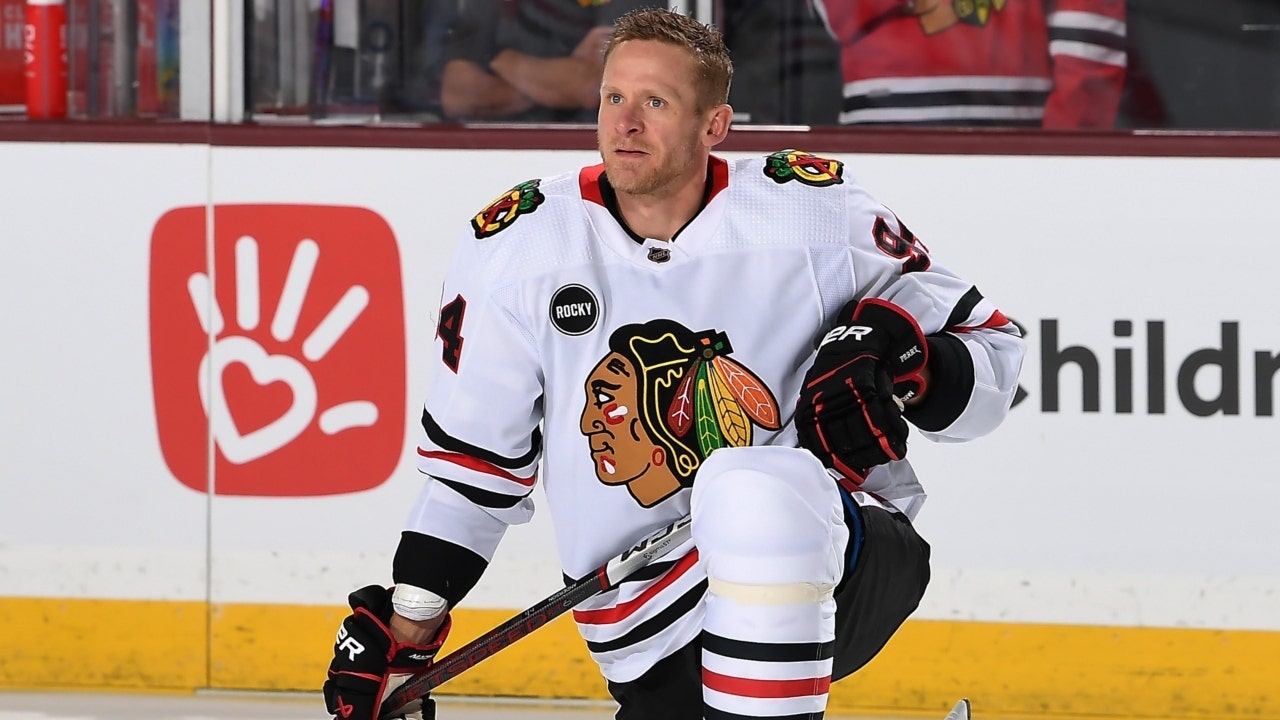 Corey Perry releases statement after Chicago Blackhawks cut ties over
