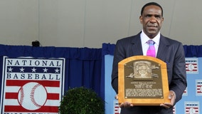 Andre Dawson asks baseball Hall of Fame to change cap on plaque to Cubs