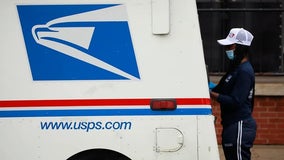 Chicago man arrested for robbing 2 Cook County USPS letter carriers at gunpoint: police