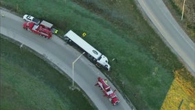 Traffic alert: Semi-truck overturns in Itasca, forcing ramp closure