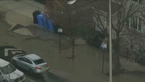 Water main break floods streets in Goose Island