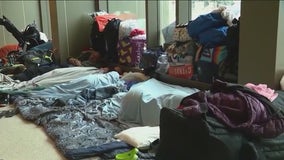 Chicago clears migrants from multiple police stations