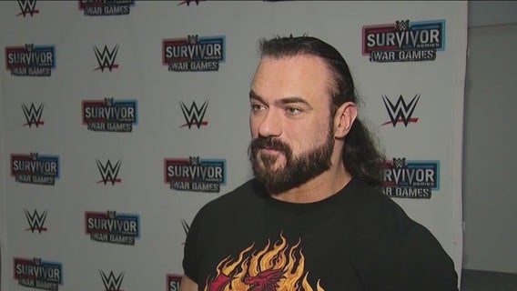 WWE superstars tackle food insecurity in Chicago