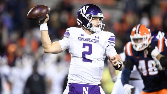 Northwestern beats Illinois 45-43, ends Illini's bowl hopes