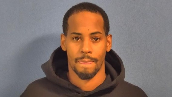 Chicago man faces 14 felonies after allegedly stealing $267K during bank heists