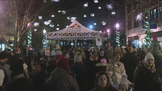 Lincoln Square shops, crowds embrace Small Business Saturday
