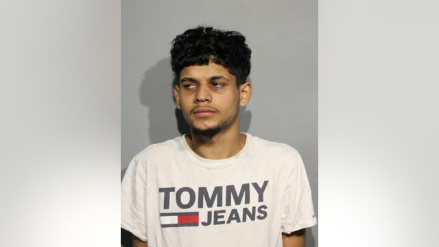 Chicago man allegedly stabbed 20-year-old in West Rogers Park