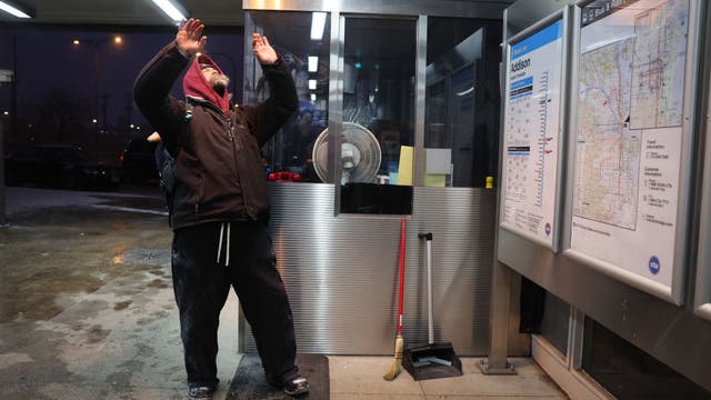 Chicago warming centers opening up in several neighborhoods