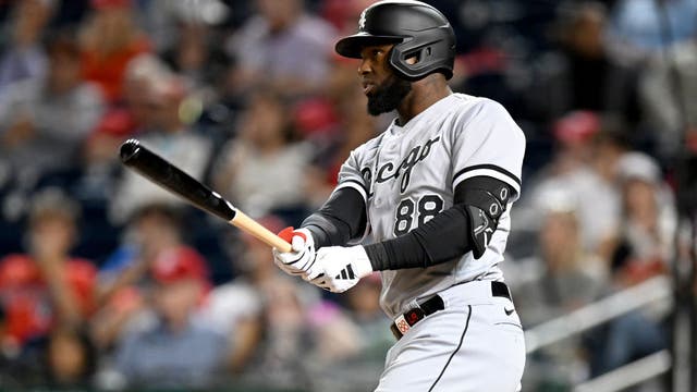 Robert homers early and 5 pitchers lead the White Sox to a 1-0 win over Chris Sale and the Braves