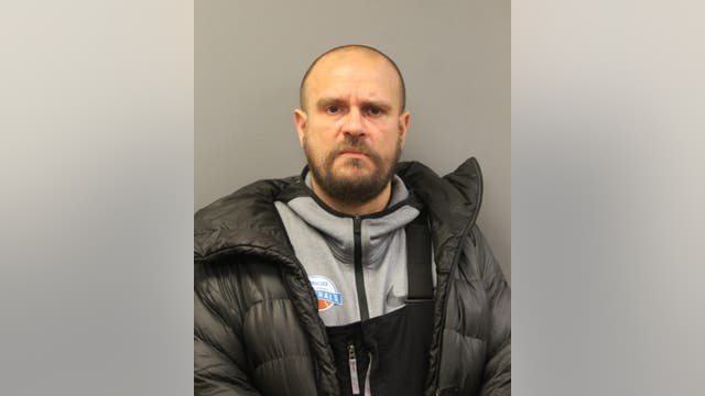 Berwyn man arrested minutes after allegedly stabbing 2 people in Logan Square