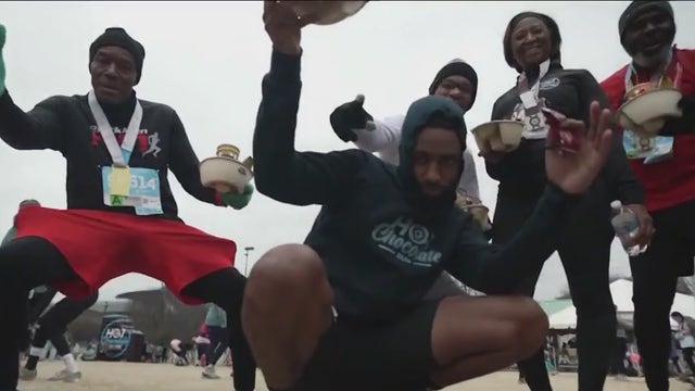 Runners lace up for Hot Chocolate Run in Grant Park