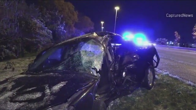 Chicago weather: Black ice crashes close expressways