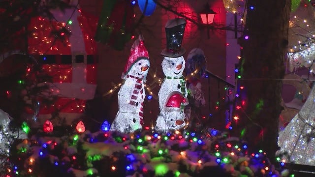 93.9 LITE FM begins playing round-the-clock Christmas music