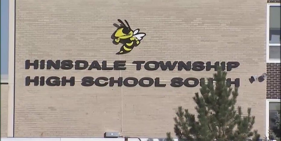Hinsdale South senior returns to basketball team after mom's lawsuit