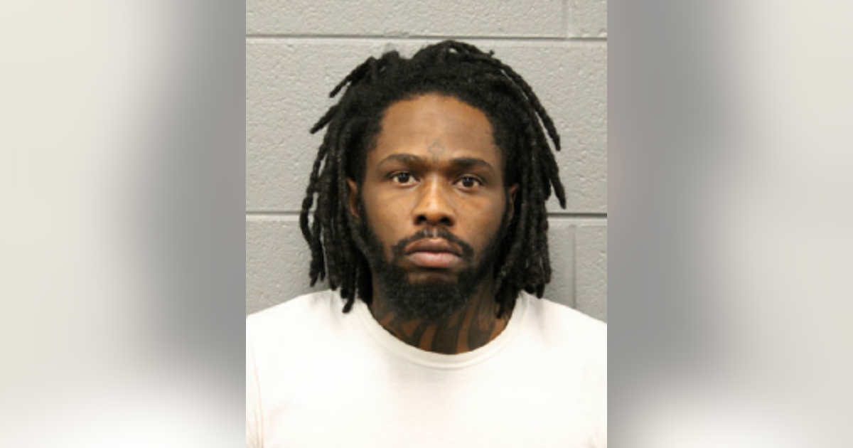 Chicago man arrested after robbing woman at gunpoint on city’s West ...