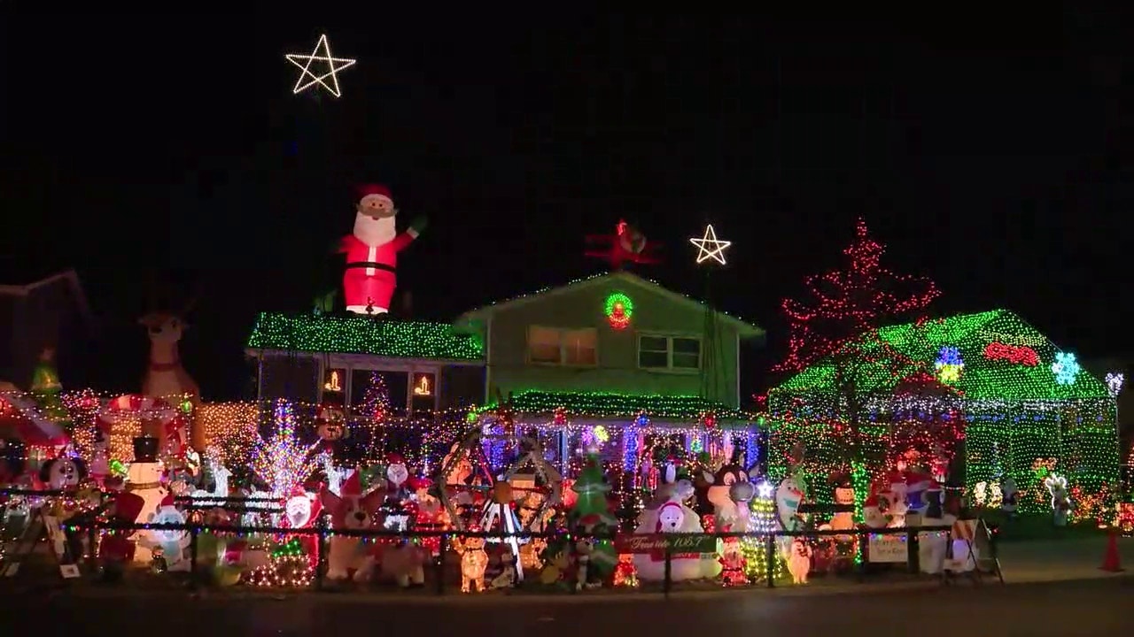 Tinley Park home lights up neighborhood with brilliant Christmas