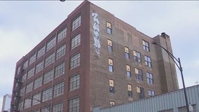 Health care services at Pilsen migrant shelter fall short of promises: medical advocates