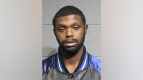 Chicago man arrested in attempted carjacking, robbery and theft spree in Loop, South Loop