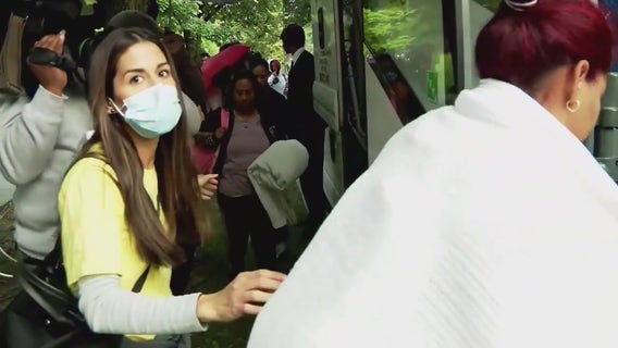 Oak Lawn, Crystal Lake considering measures to regulate migrant bus activity