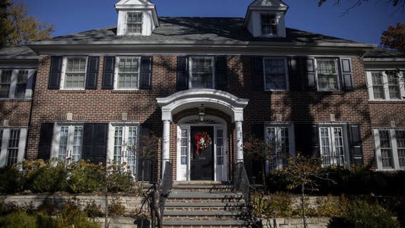 'Home Alone' house in Winnetka sells for $5.5M — $250K over asking price