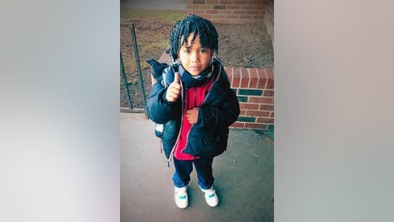 Chicago migrants say illnesses spread quickly at crowded Pilsen shelter