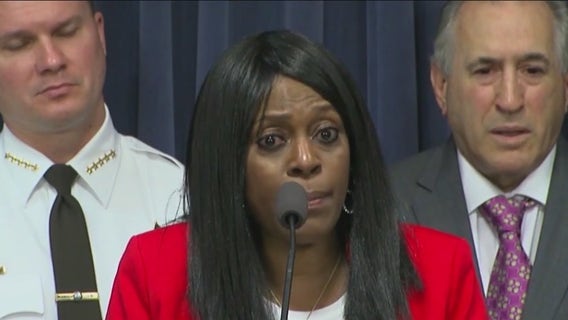 Illinois NAACP leader faces calls to resign over controversial migrant remarks