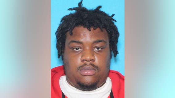 Chicago man wanted in murder of 24-year-old outside youth center; reward offered for his arrest