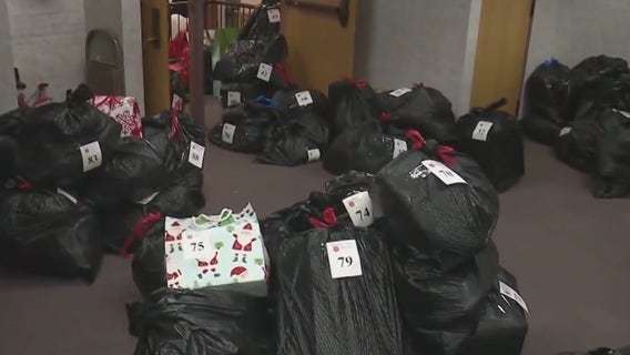 Christmas in Chicago: Volunteers deliver food, toys through Salvation Army’s Angel Tree program