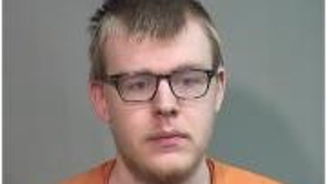 Crystal Lake man arrested for allegedly distributing child porn: police