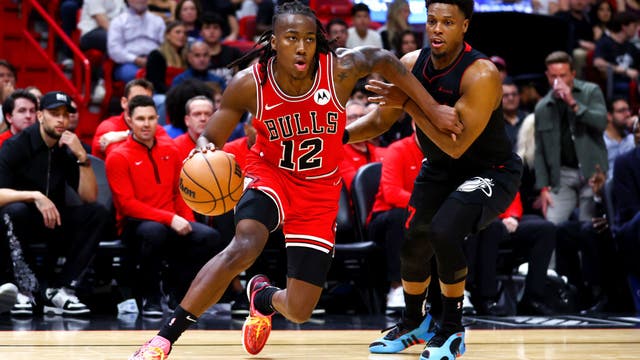 Chicago Bulls' guard Ayo Dosunmu to miss over a week with leg injury