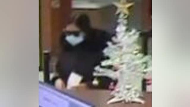 Glenview police seeking to identify bank robbery suspect