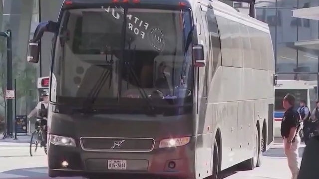 New McHenry ordinance: Impoundment, fines for non-compliant migrant buses