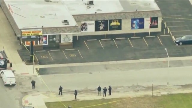 Cook County shooting leaves man dead; person of interest in custody: police