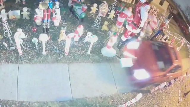 Elk Grove Village family has Christmas decor destroyed by a Grinch