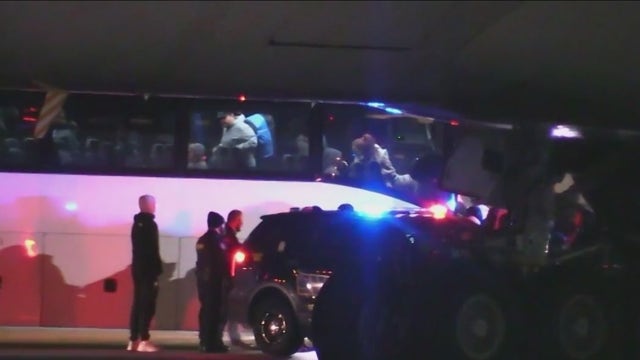 Hundreds of migrants bussed to Chicago area after landing in Rockford
