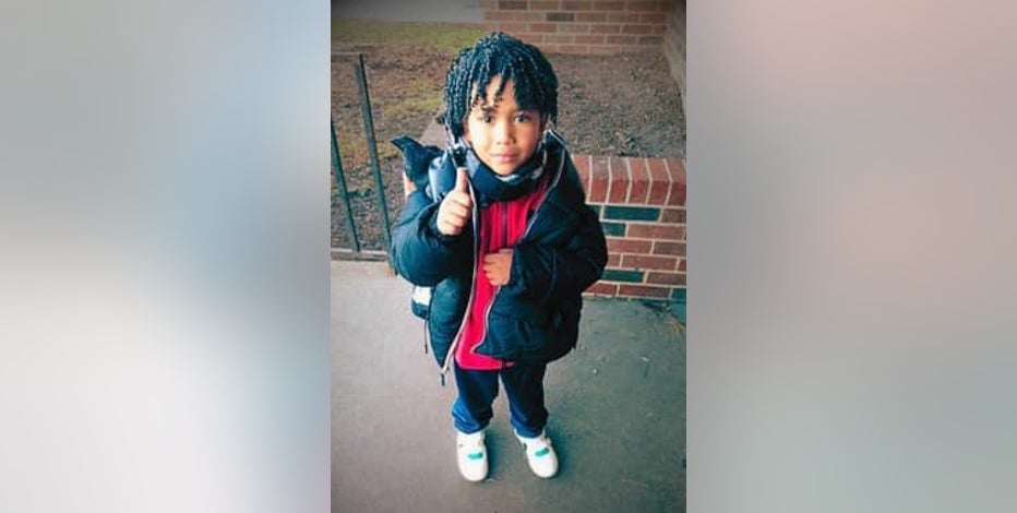 5-year-old boy staying at Pilsen migrant shelter dies