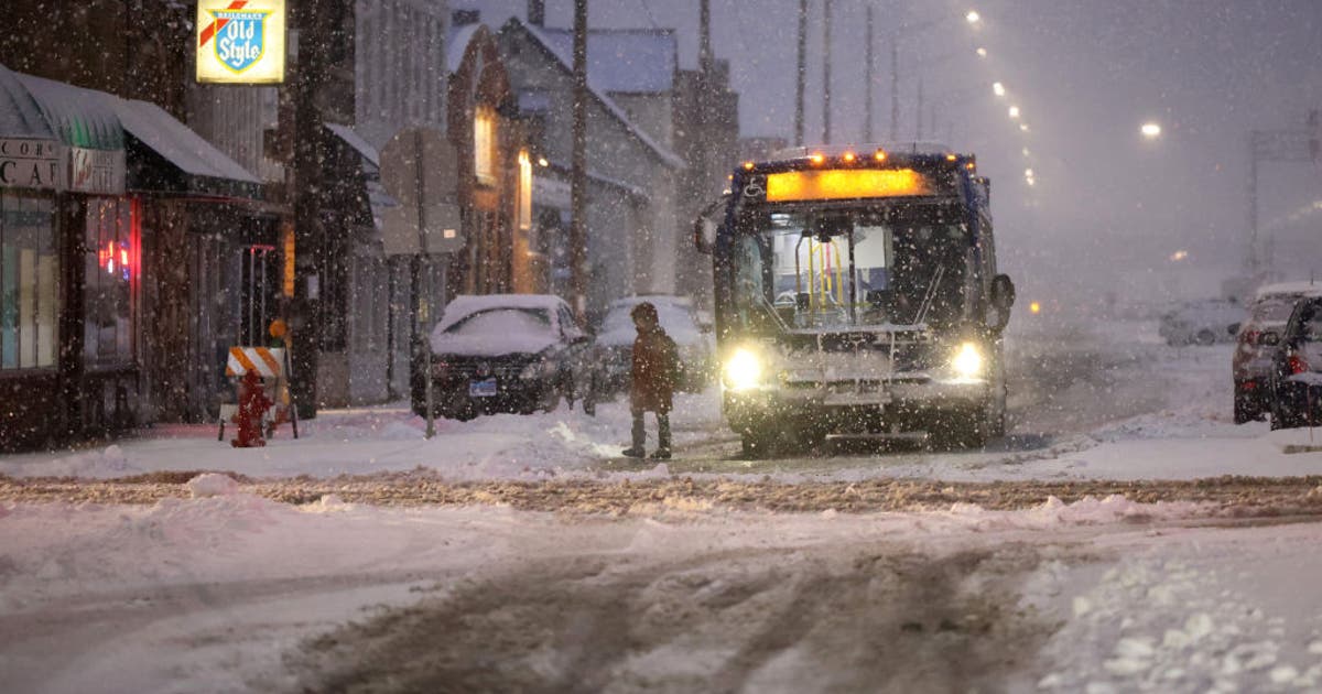 Chicago winter storm warning: Snow, strong winds and brutal cold | FOX ...