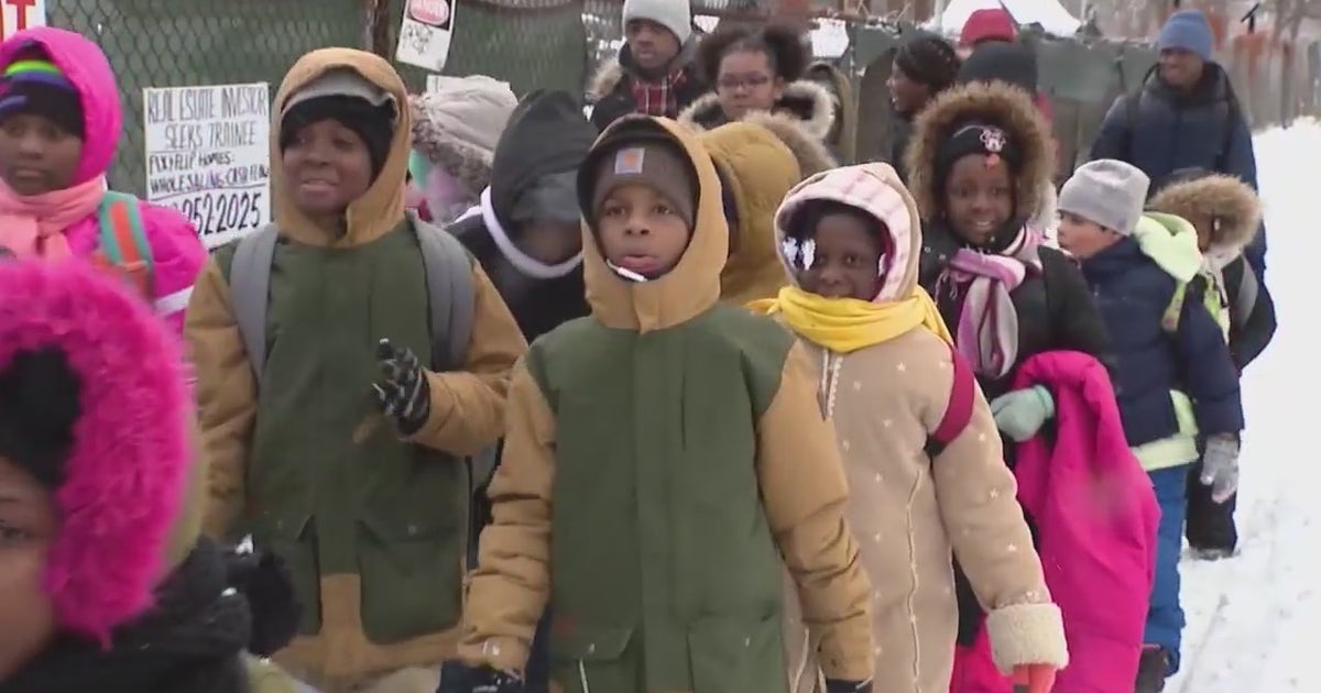 Chicago Public Schools cancels classes, all activities on Tuesday amid ...