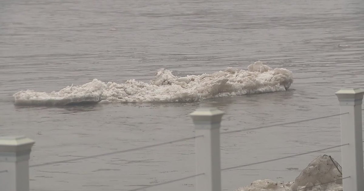 Flash flooding forces evacuations in southwestern Will County along ...