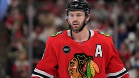 Chicago Blackhawks ink Jason Dickinson to a 2-year extension