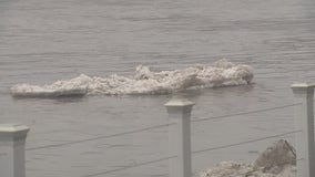 Flash flooding forces evacuations in southwestern Will County along Kankakee River