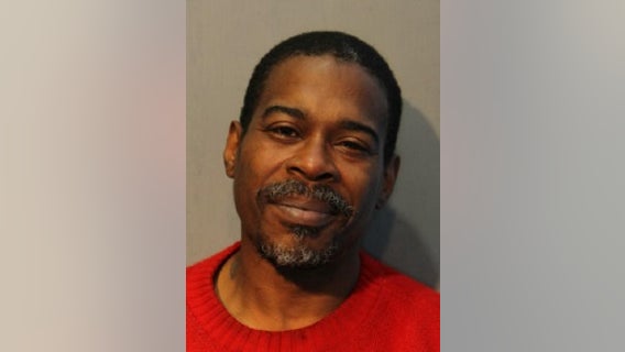 Chicago man allegedly carjacks another man at gunpoint, gets arrested moments later: police