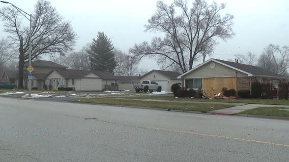 Oak Lawn man crashes car into house while drunk driving, police say