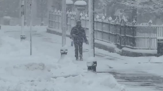 Thanksgiving weekend snowstorm triggers hundreds of slide-offs and crashes in NW Indiana